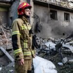 Russian missile strike on Kyiv results in one death, revealing air defense vulnerabilities