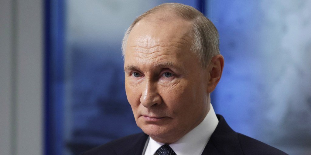 Russians face unprecedented fuel crisis amid ongoing war and uncertainty for Putin's regime