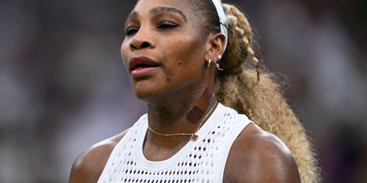 Serena Williams withdraws from Wimbledon doubles due to knee injury