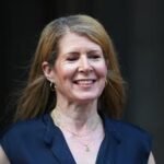 Starmer to hold final cabinet meeting before Burnham's inauguration as prime minister
