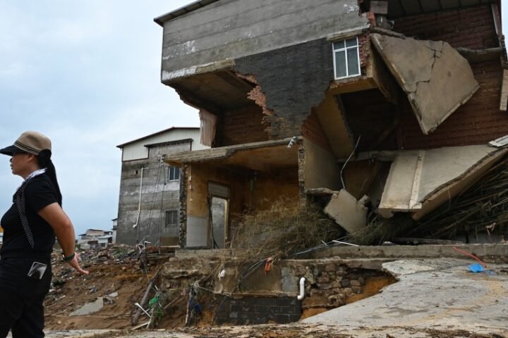 Thirty-nine dead, hundreds evacuated after severe flooding in southern China