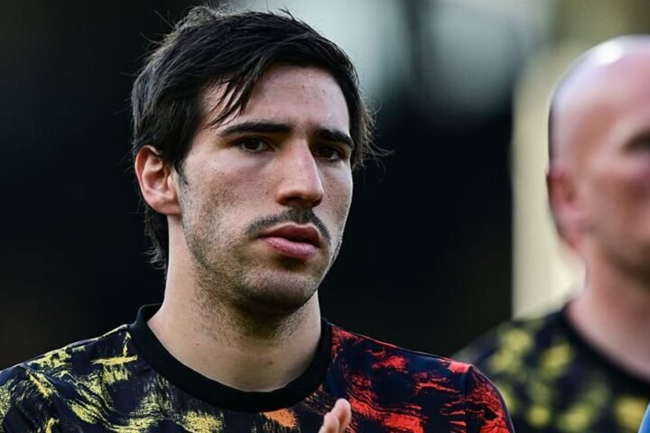 Tottenham secures £100m transfer of Sandro Tonali from Newcastle United