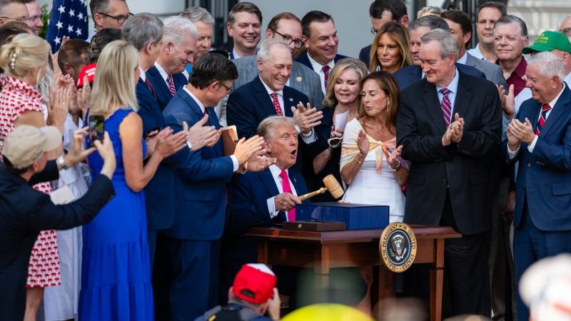 Trump’s loan cap policy prompts aspiring doctors to reassess their career paths