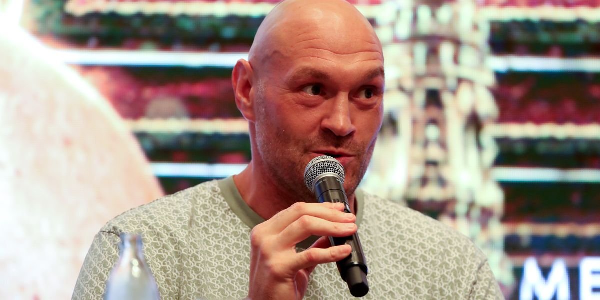 Tyson Fury raises doubts about Anthony Joshua fight, labels him a 'bottlejob'