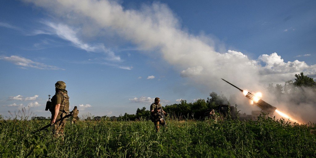 Ukraine recaptures 270 square miles this year, outgoing general reports