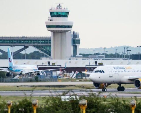 Water supply disruption at Gatwick Airport causes toilet closures and restaurant shutdowns