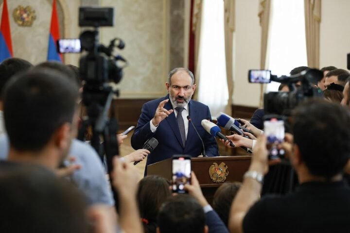 Armenia’s Prime Minister Nikol Pashinyan resigns with his government