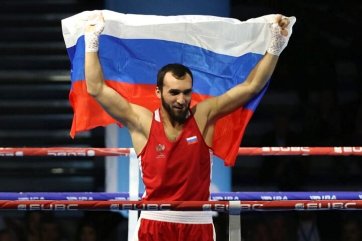 World Boxing allows Russian boxers to compete under national symbols