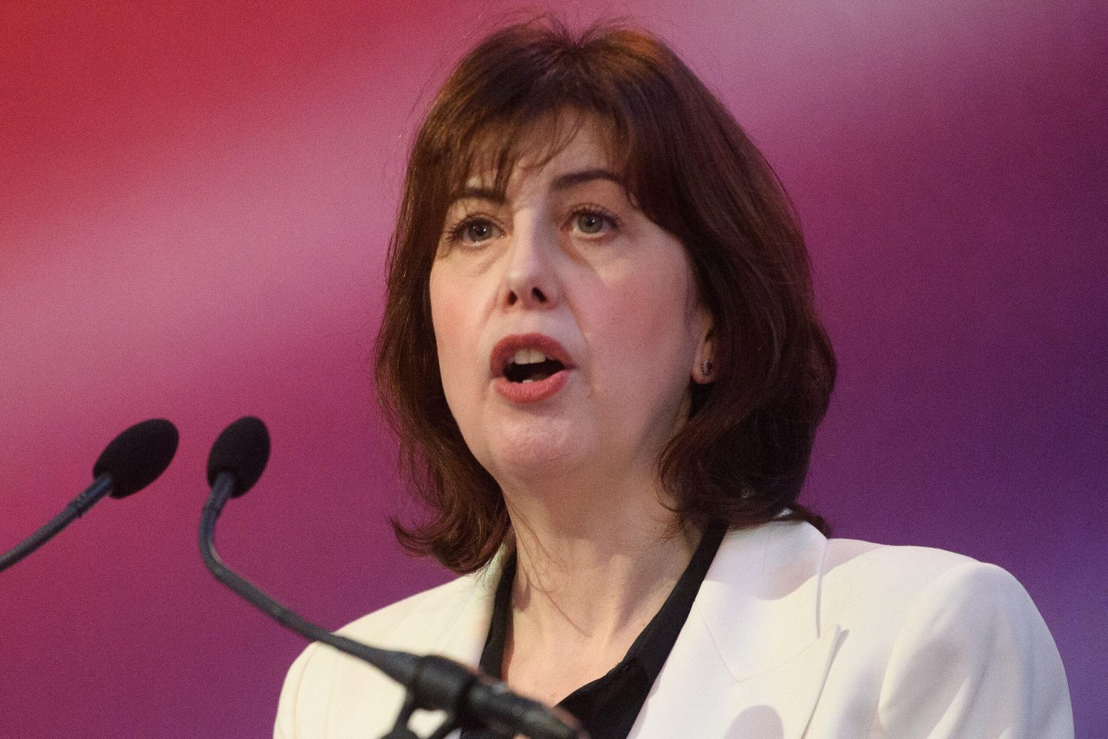 All college places for 16-19 year-olds to be fully funded, says education secretary