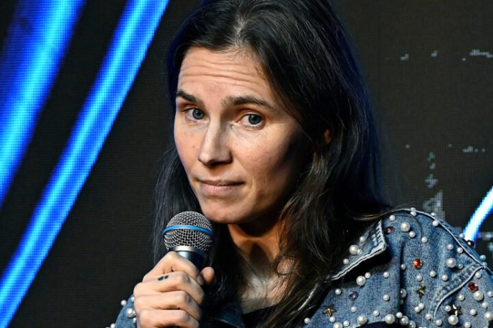 Amanda Knox defends Edinburgh Fringe show against claims of trivializing violence against women