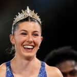 Amy Hunt celebrates historic gold medal win with late-night KFC and family surprise