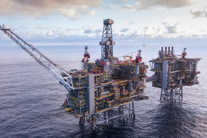 Andy Burnham faces Labour rebellion over North Sea drilling plans amid industry push for growth