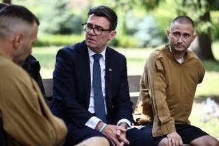 Andy Burnham visits Kyiv to reinforce UK support for Ukraine amid ongoing conflict