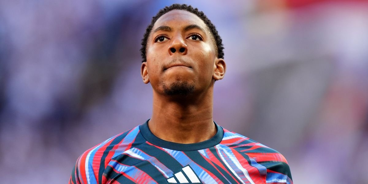 Arsenal's Myles Lewis-Skelly linked with Manchester United and Chelsea after Guimaraes signing