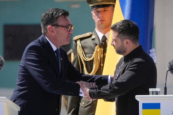Burnham critiques Putin during Kyiv visit as UK-Russia tensions escalate