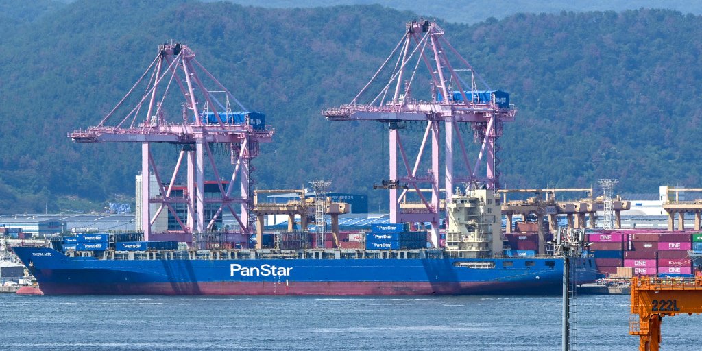 China and South Korea route European trade via new Arctic pathway as Iran conflict disrupts shipping