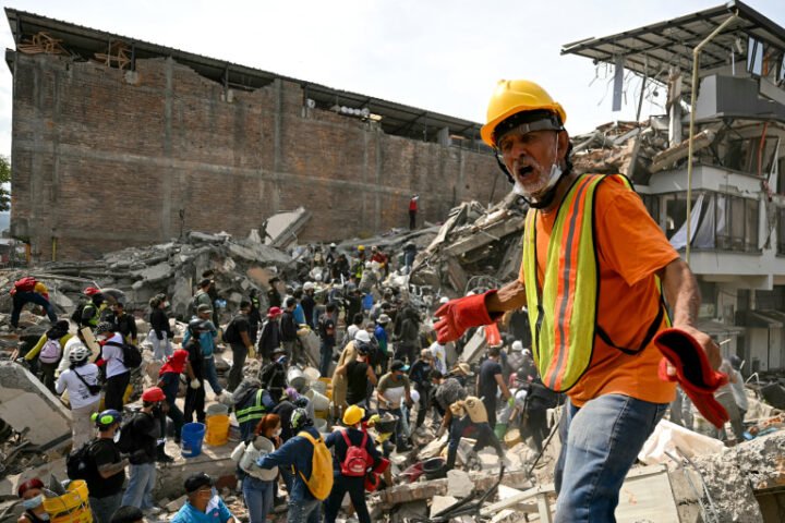 Colombia's earthquake response highlights stark contrasts with Venezuela's recent disaster management