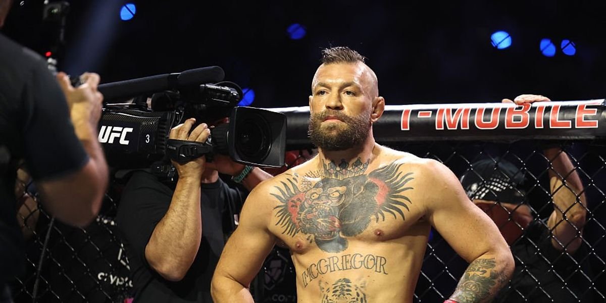 Conor McGregor announces return to training after knee surgery, declares 'comeback season starts now'