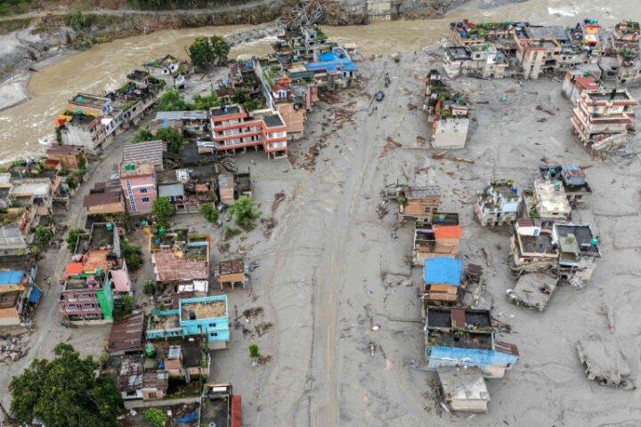 Death toll from Nepal floods reaches 626, over 2,400 still missing amid ongoing rescue efforts