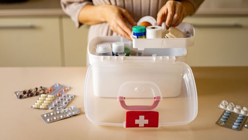 Essential first aid kit items for college students: a comprehensive guide