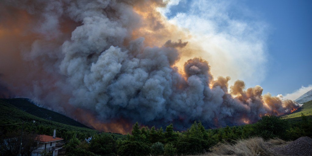 Europe faces wildfire challenges as nearly 200,000 return home amid new blazes