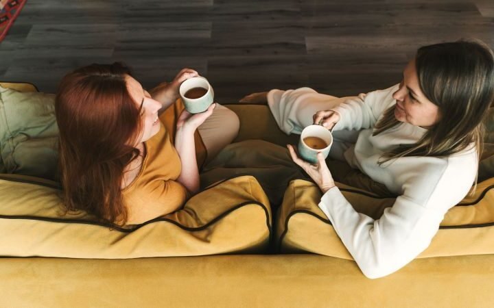 Finding the right balance of eye contact in conversation