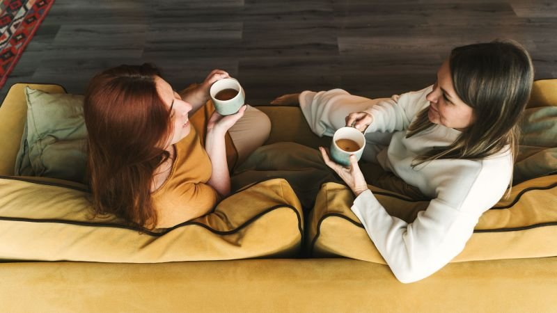 Finding the right balance of eye contact in conversation