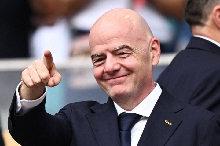 Gianni Infantino apologises for FIFA's decision-making errors but remains as president