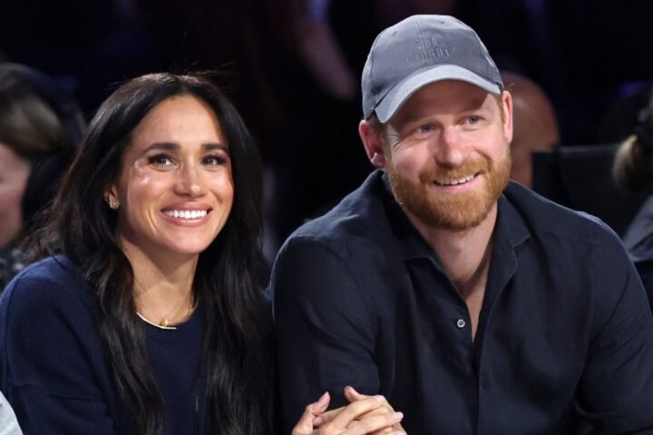 Harry and Meghan return to the UK for extended stay after six years in California