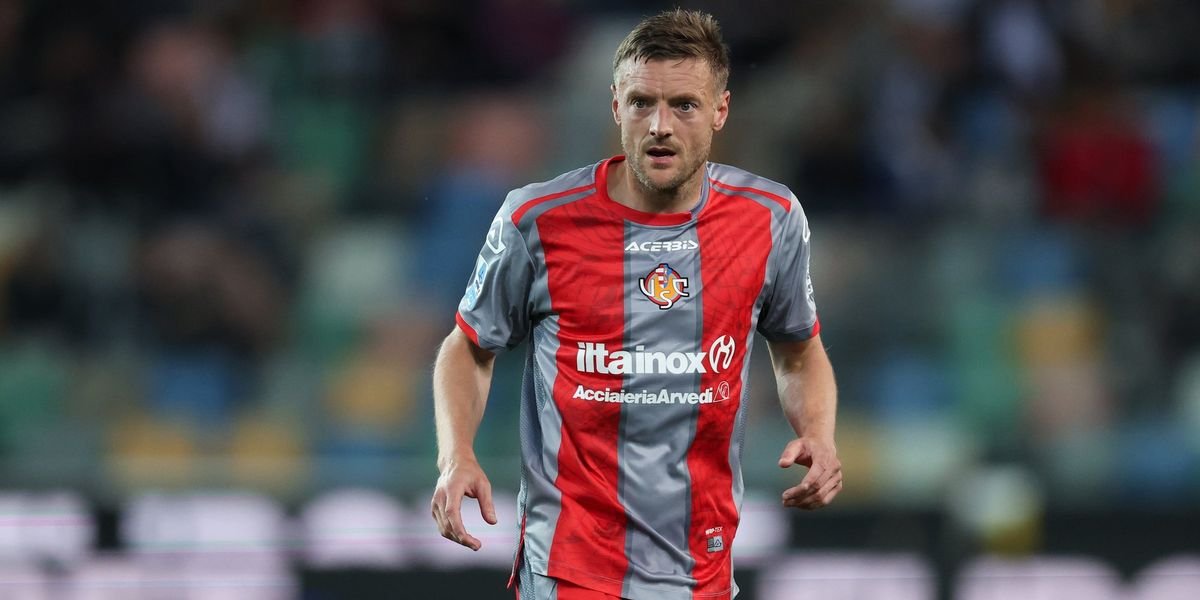 Jamie Vardy linked with West Ham move as veteran striker seeks return to English football