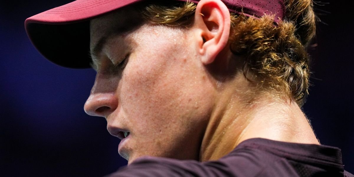 Jannik Sinner withdraws from US Open due to ongoing knee injury