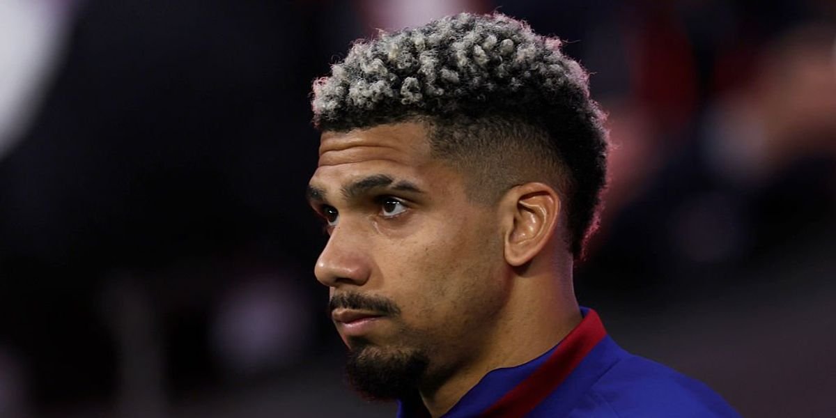 Liverpool close in on loan deal for Barcelona's Ronald Araujo with buy option