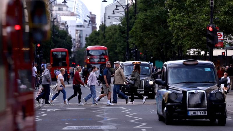 London's vehicle pollution restrictions linked to improved lung health in children, study finds