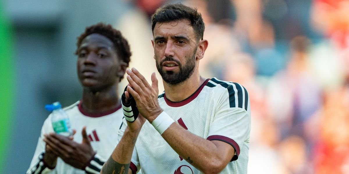Manchester United in talks with Bruno Fernandes over new contract amid Galatasaray interest