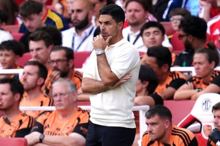 Mikel Arteta reassures Arsenal fans about his future amid contract discussions and Community Shield preparations