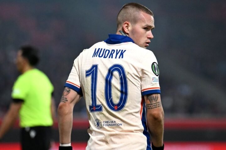 Mykhailo Mudryk attracts interest from three Premier League clubs after returning to football