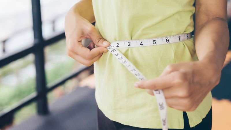 New study reveals waist circumference may better predict early death risk in older adults than BMI