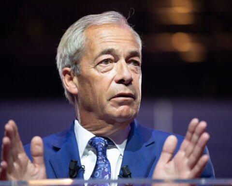 Nigel Farage plans to discuss deporting foreign criminals to El Salvador's prisons if elected PM