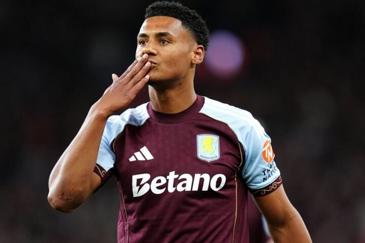 Ollie Watkins apologises to Aston Villa teammates amid ongoing Al Hilal transfer speculation