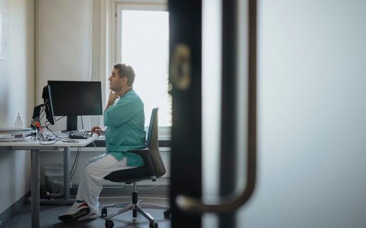 Patient messaging style can significantly influence doctor response rates, study finds