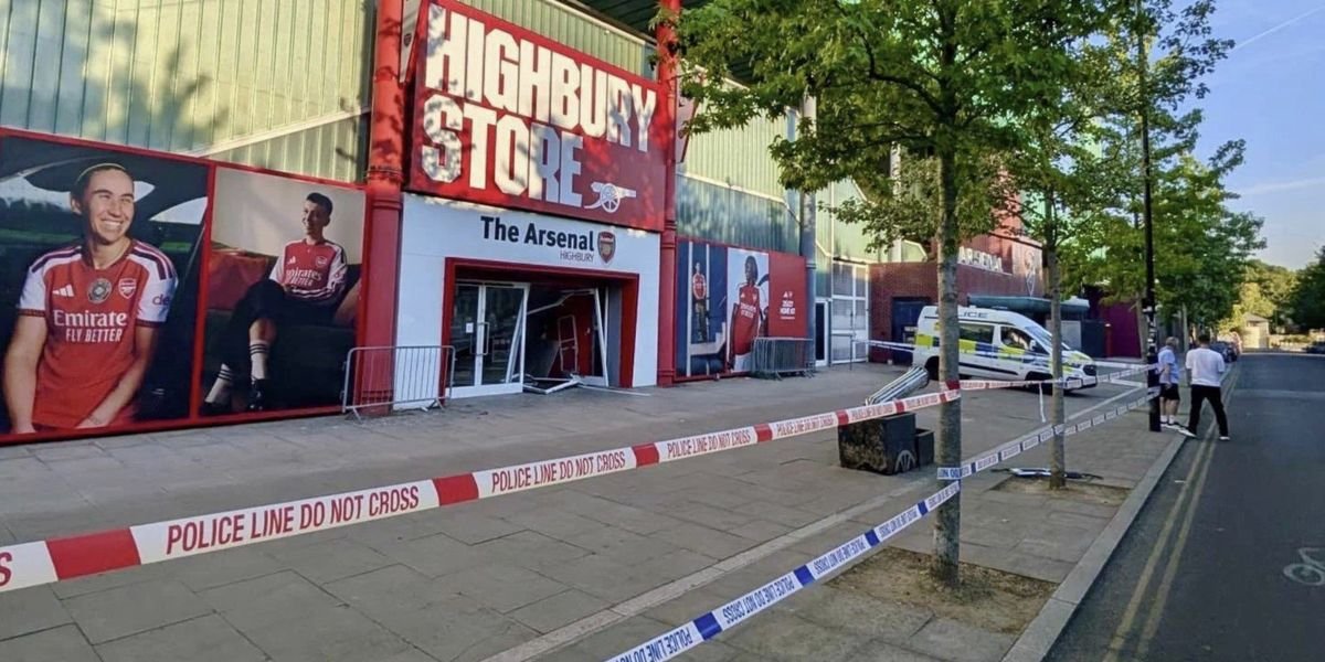 Police launch manhunt after break-in at Arsenal's Highbury Store