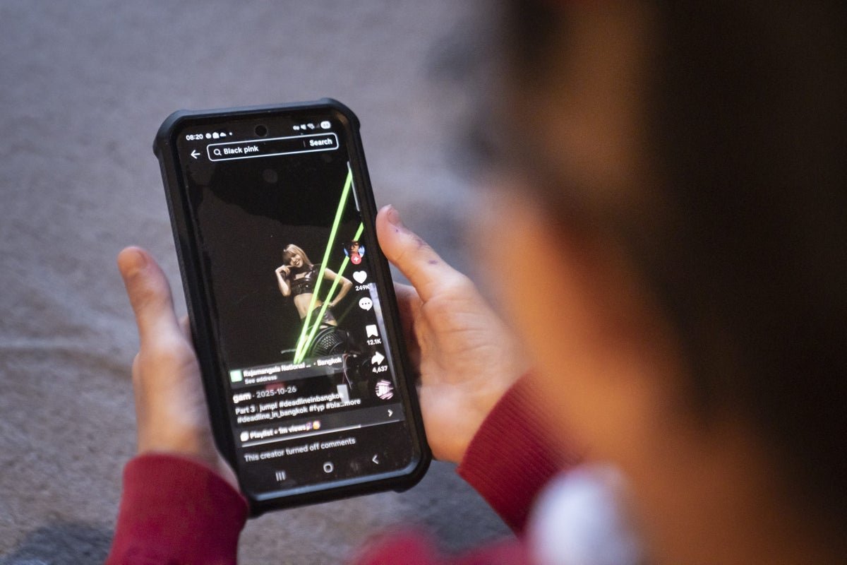 Poll shows 85% of teenagers would opt out of proposed social media curfews