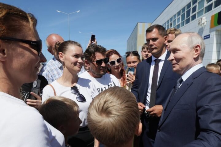 Putin visits Kuril Islands amid Japanese protests over territorial claims