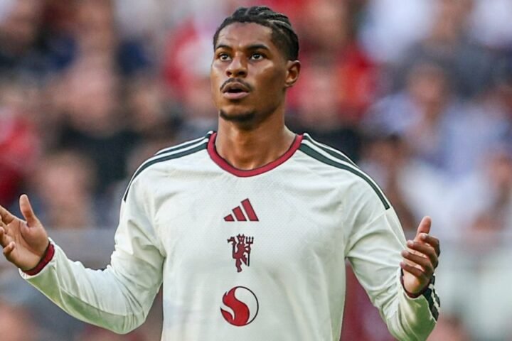 Rashford chooses not to reclaim No 10 shirt at Manchester United from Cunha