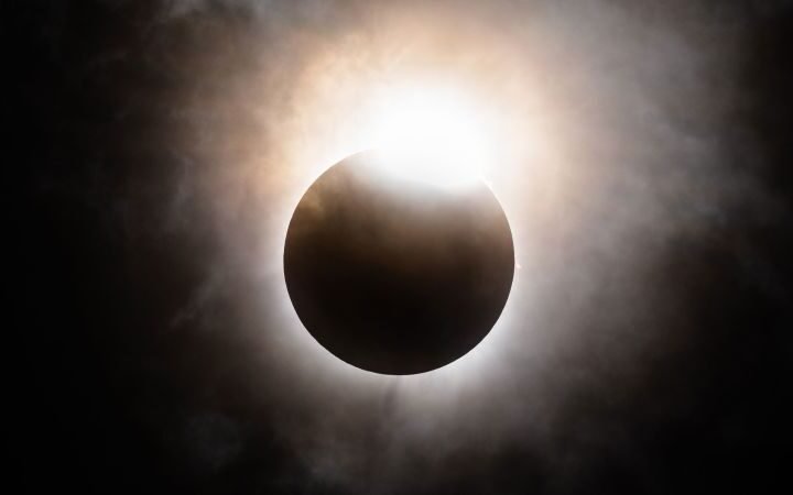 Researchers seek to explain elusive shadow bands ahead of total solar eclipse