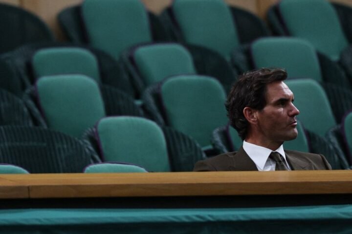 Roger Federer falls below billionaire status after significant drop in On Holding shares
