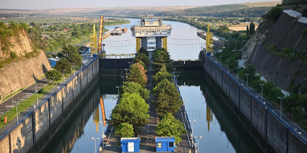 Romania initiates controlled shutdown of Cernavoda nuclear reactor due to low Danube levels