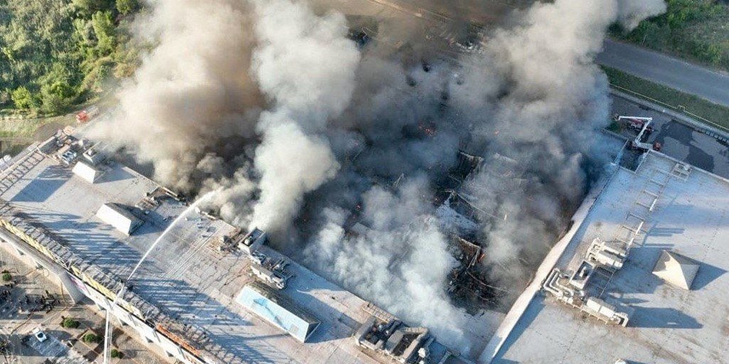 Russian drone strike targets shopping mall in Kryvyi Rih, claiming 14 lives and injuring many