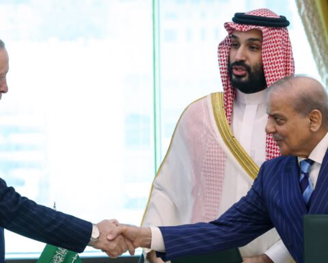 Saudi Arabia, Turkey and Pakistan sign joint defense agreement amid regional tensions