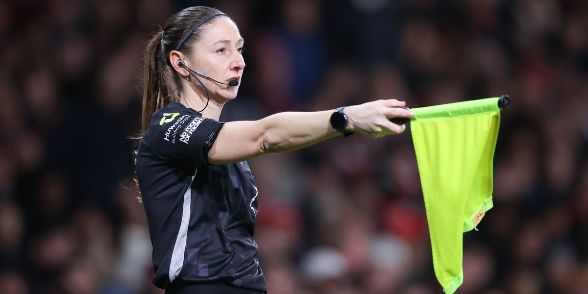 Sian Massey-Ellis retires after 15 years, stepping into new FA role focusing on women's referees